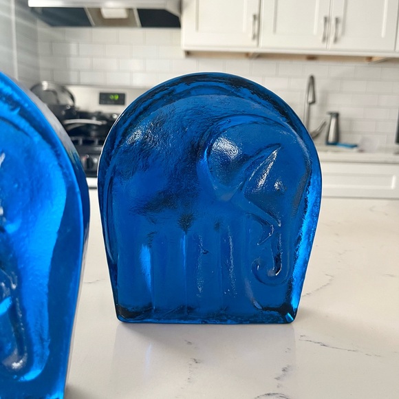 2  Vintage Blenko Glass Cobalt Blue Elephant Bookends by Joel Myers 1960's HEAVY - Picture 4 of 10
